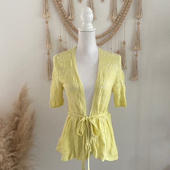 Anthropologie Knitted & Knotted yellow crochet tie front sweater shirt sleeve S - Picture 2 of 15